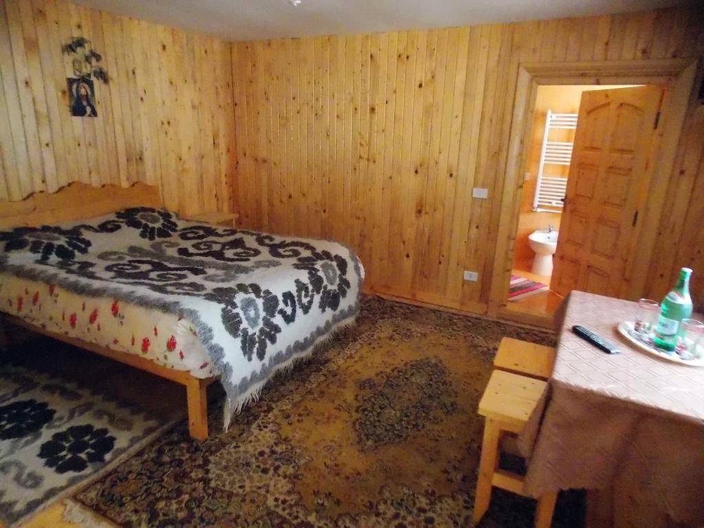 Pensiunea Paradiso Poiana Teiului Zimmer foto